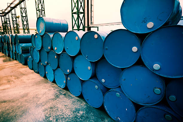 san-luong-dau-thang-11-cua-opec-tang-vot-khi-sap-co-quyet-dinh-cat-giam-san-luong